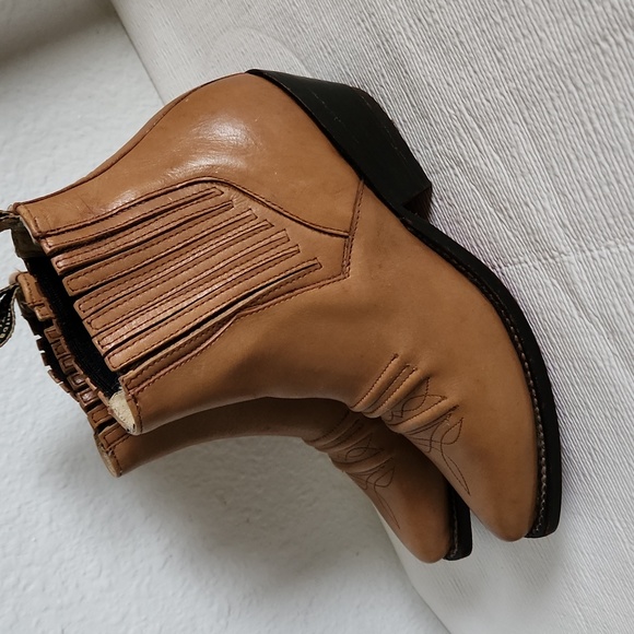 El Canelo Leather Booties - Picture 4 of 14